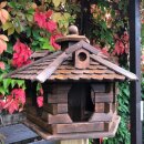 DARLUX Vogelhaus L Vogel Futter Haus Futterstelle Sechseck aus Holz Dunkelbraun