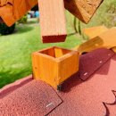 DARLUX Rechteckige Vogelvilla XL Doppelstock Vogelhaus + Ständer Holz Braun/ Rot Garten Vogelfutterhaus Wetterfest
