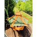 DARLUX Vogelfutterhaus I Futterstelle I Sechseck Vogelhaus I aus Holz I Braun/ Grün I Garten I Vogelfutterhaus I Wetterfest